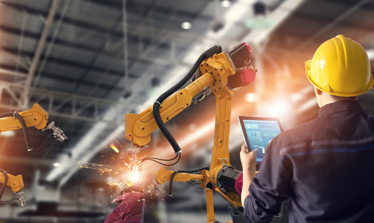 Endüstriyel Robot Destekli Otomasyon